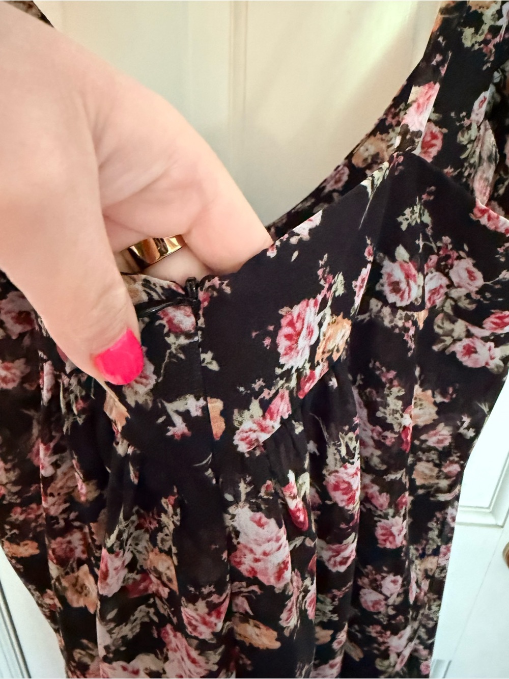 Lindsey Thornburg sample floral maxi dress! great condition, fits like a M/L - Picture 6 of 7